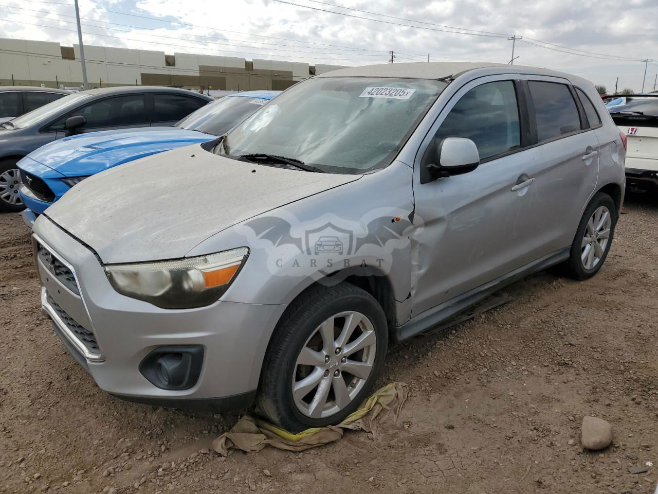 Mitsubishi Outlander ES 2.0L  4 2013