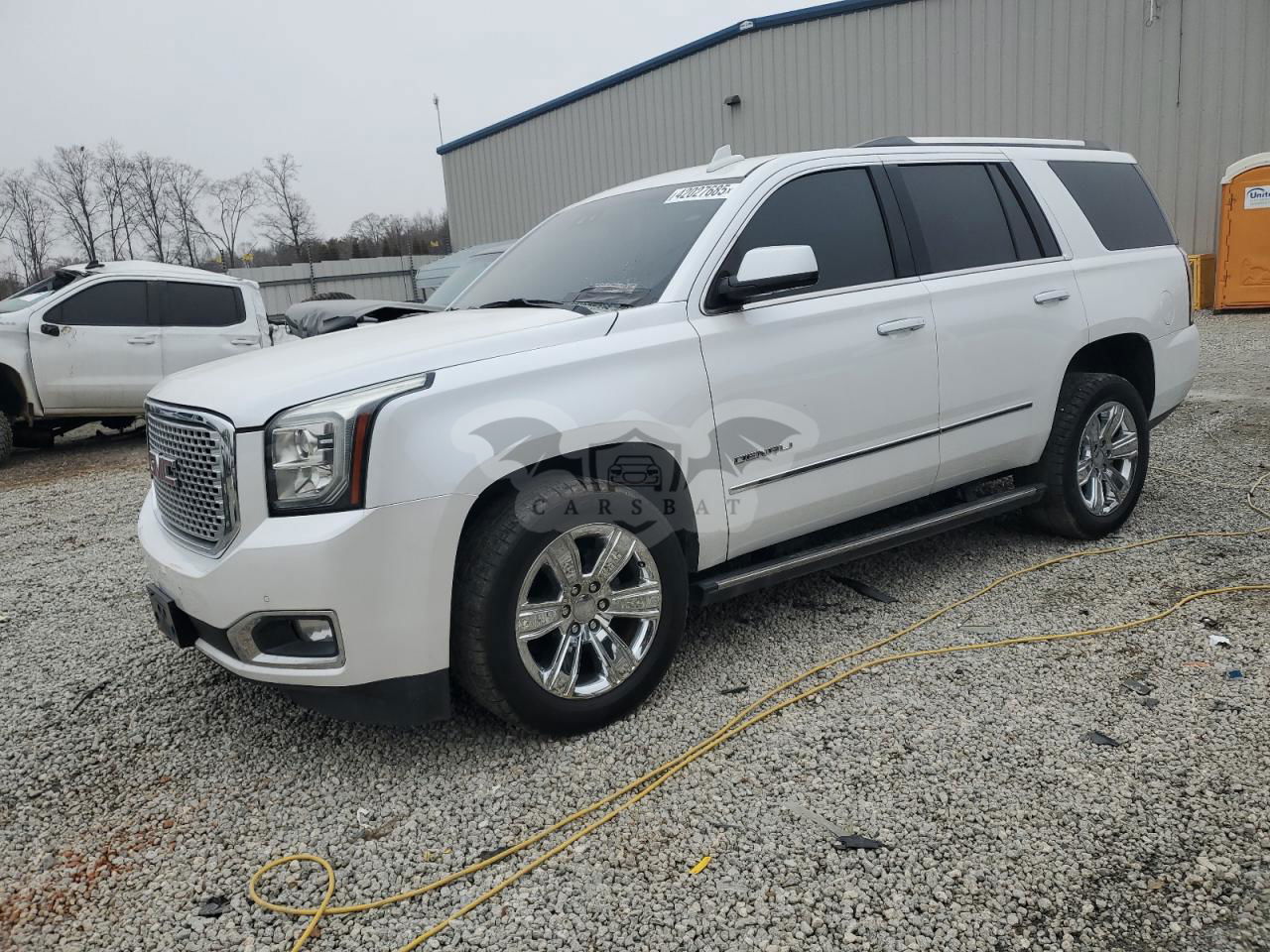 GMC Yukon DENALI 6.2L  8 2016