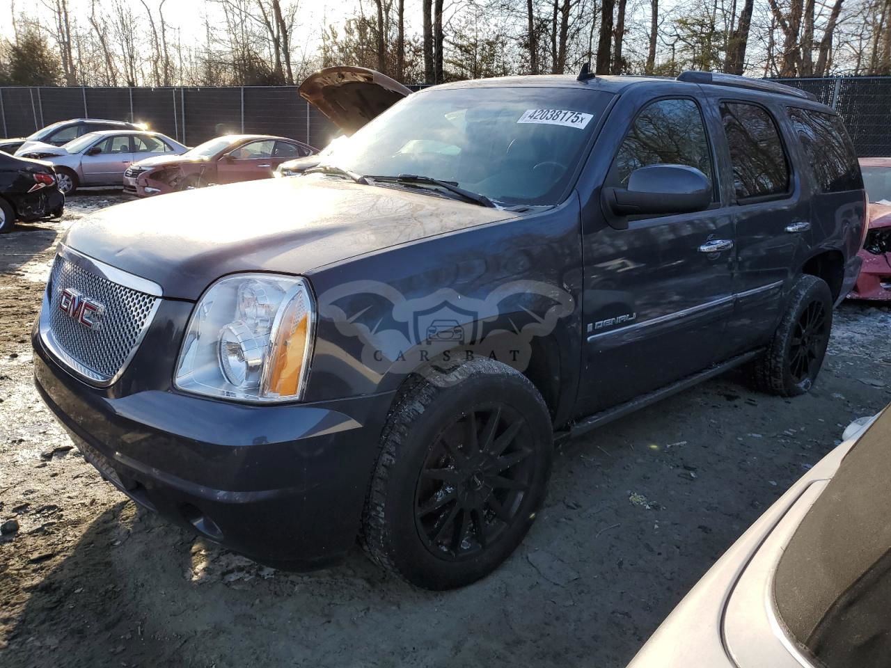 GMC Yukon DENALI 6.2L  8 2008
