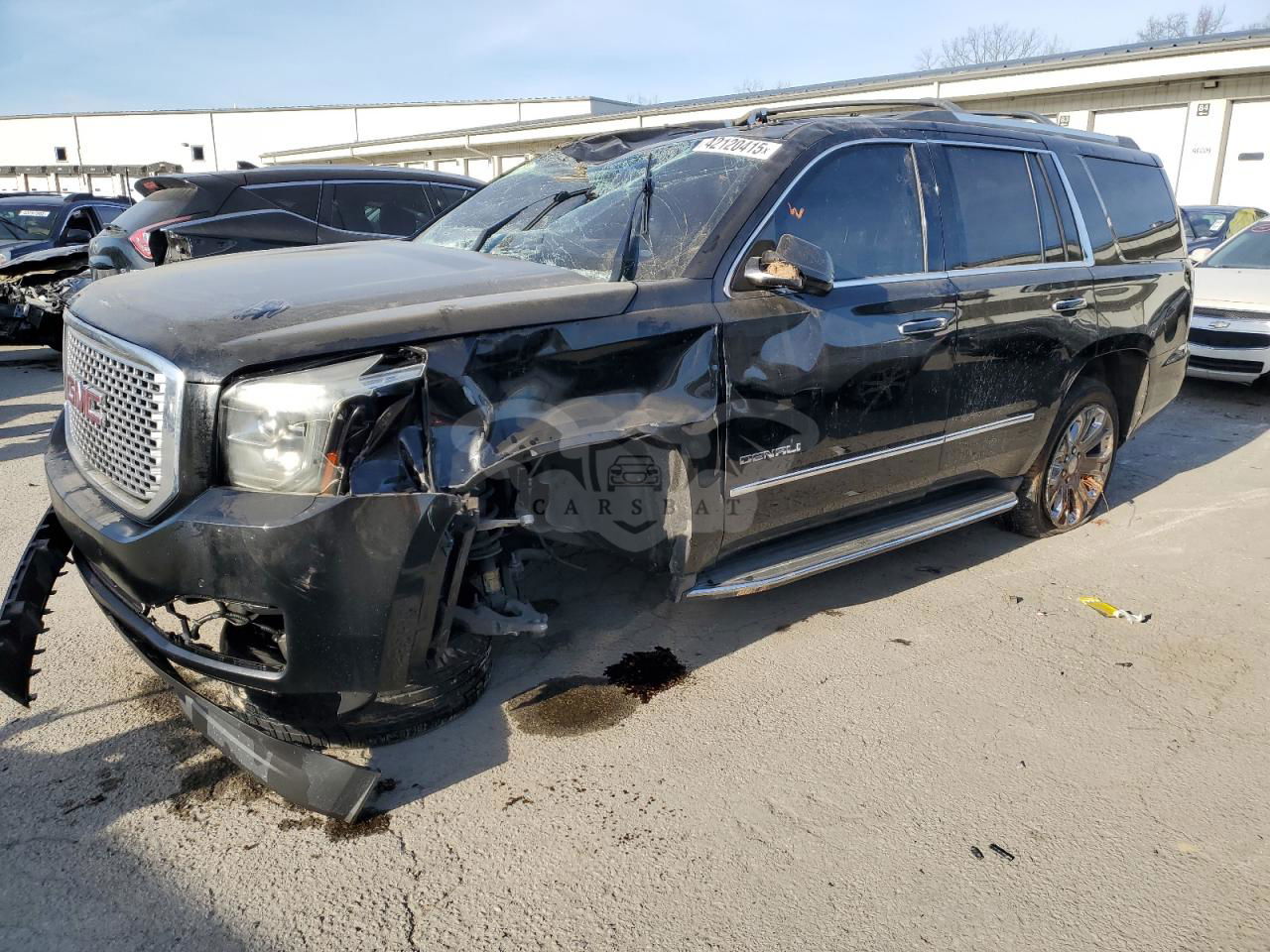 GMC Yukon DENALI 6.2L  8 2016