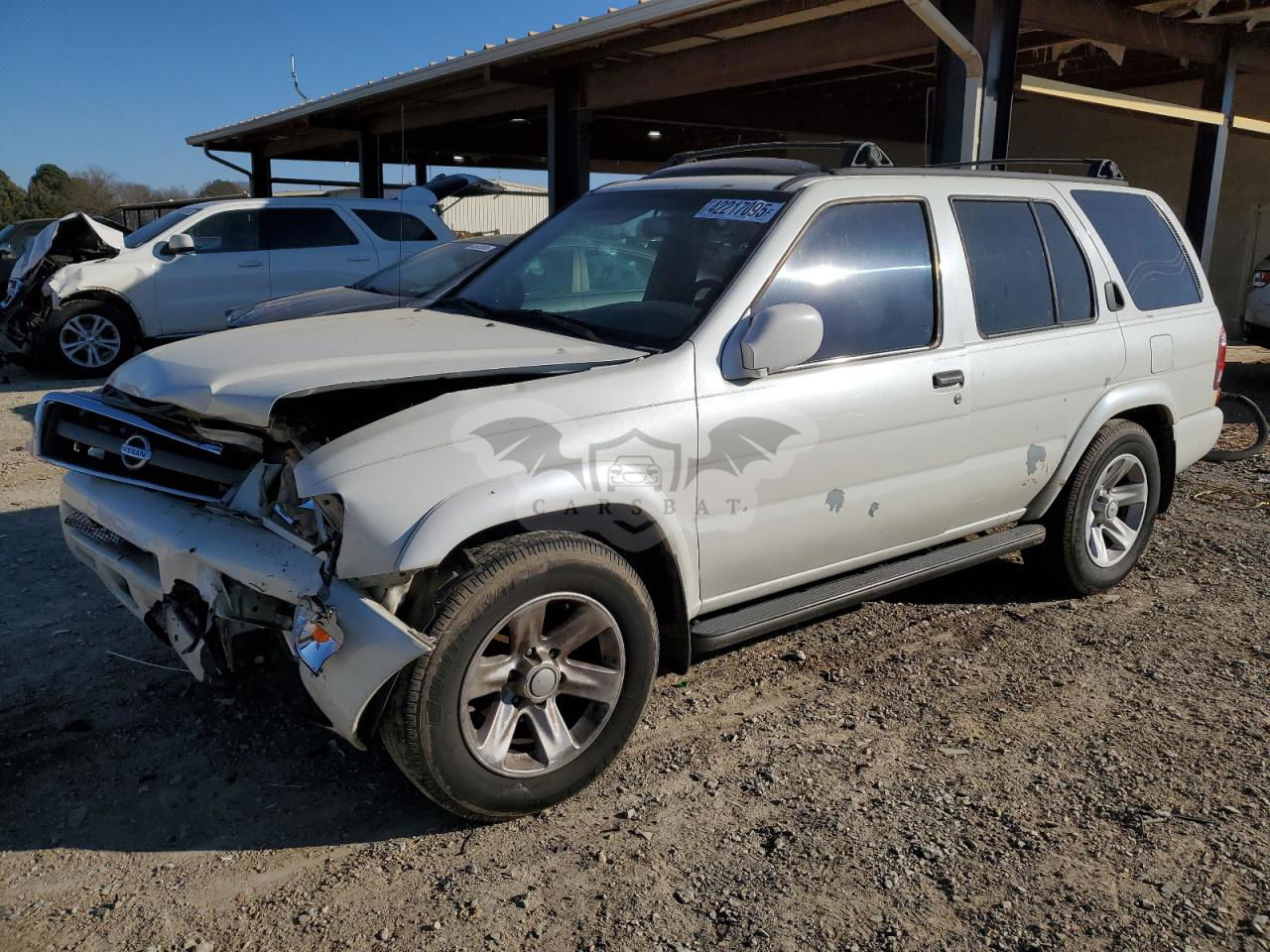 Nissan Pathfinder LE 3.5L  6 2002