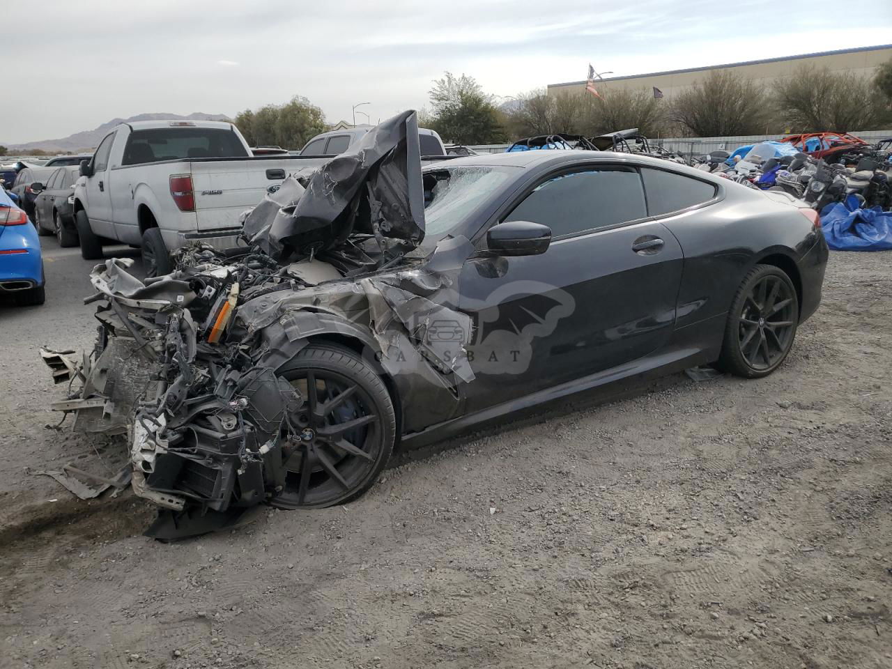 BMW M8 4.4L  8 2022