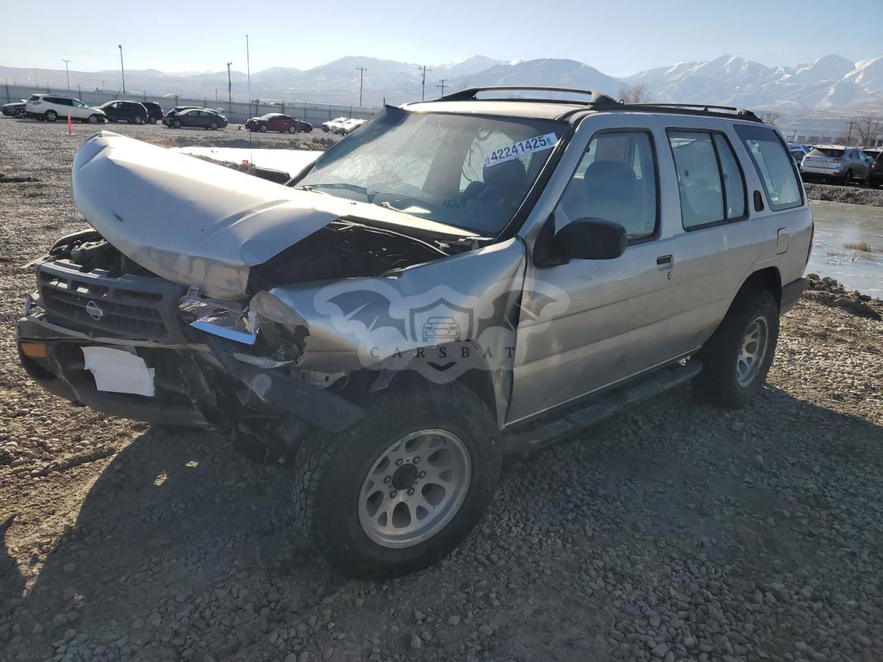 Nissan Pathfinder LE 3.3L  6 1997