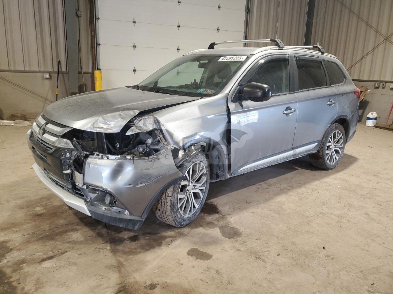 Mitsubishi Outlander SE 2.4L  4 2016