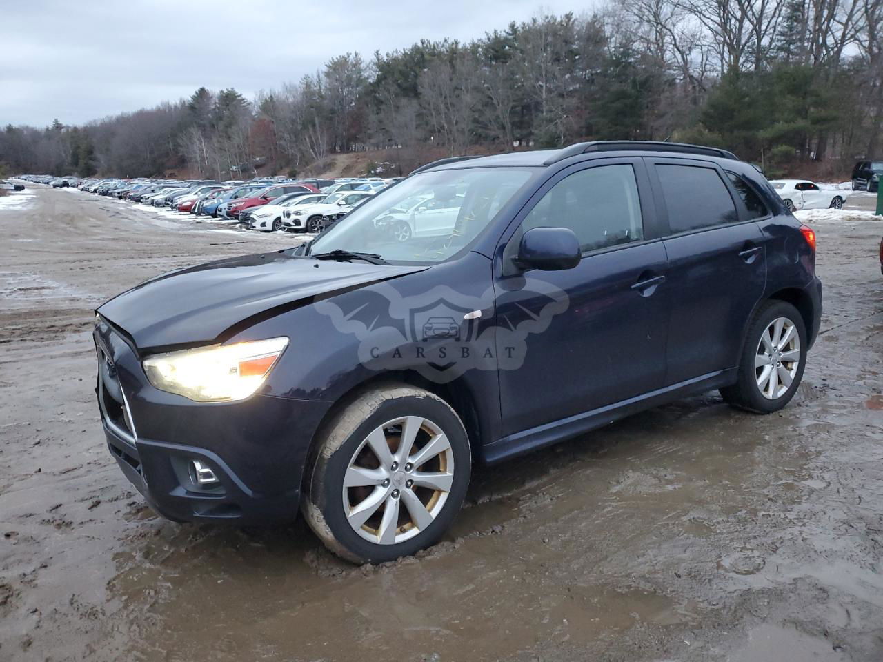 Mitsubishi Outlander SE 2.0L  4 2012