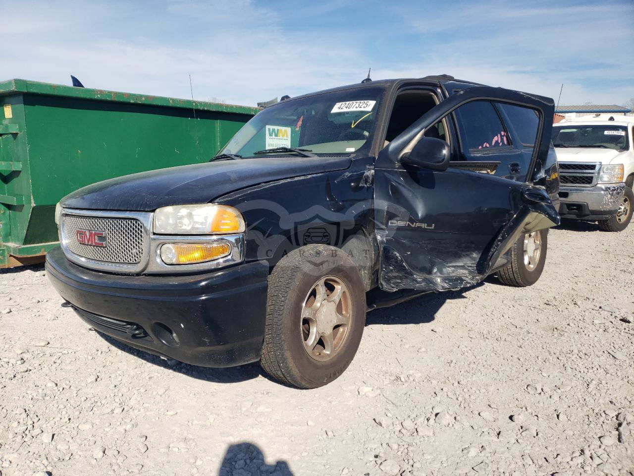 GMC Yukon DENALI 6.0L  8 2005