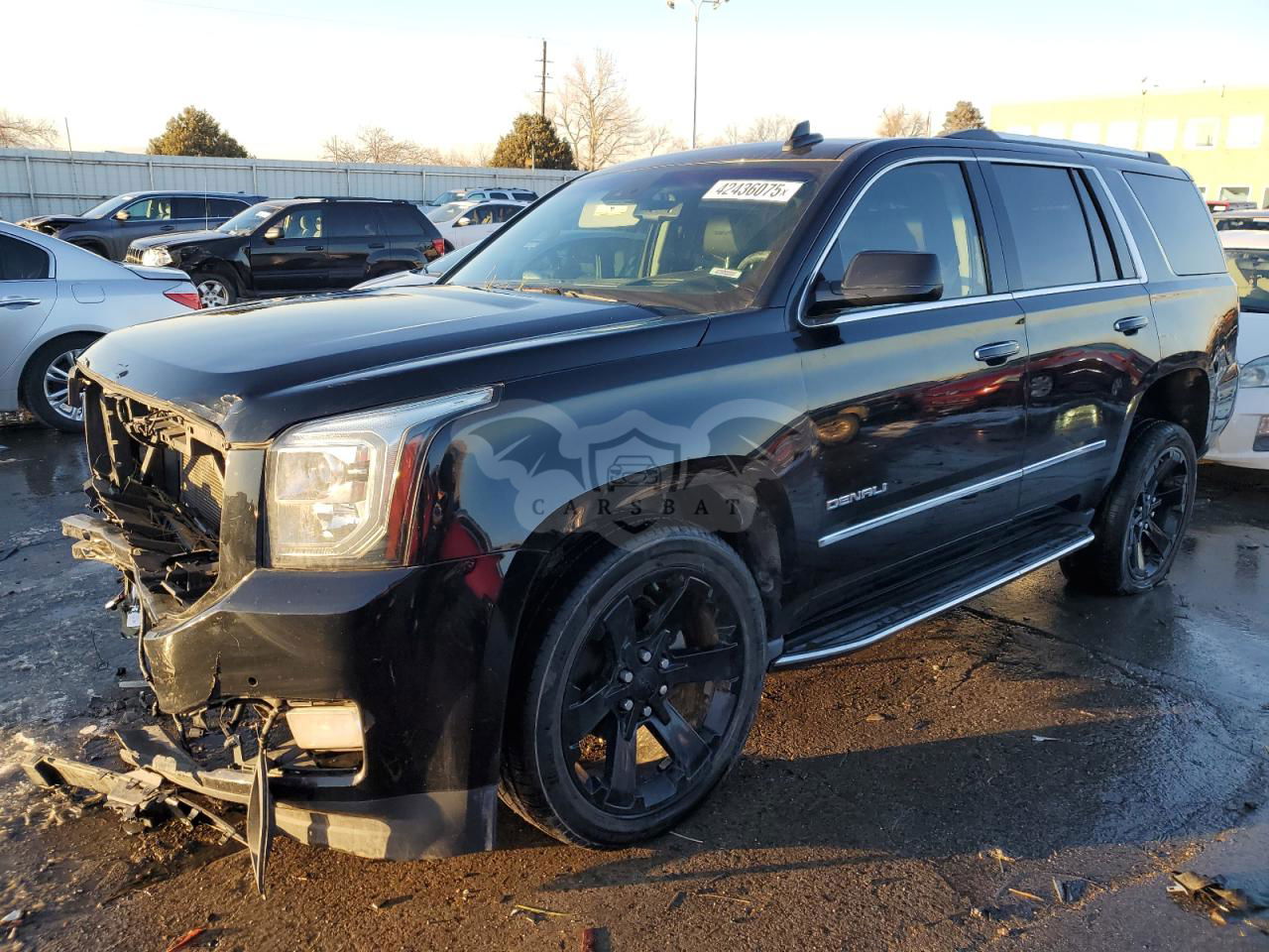 GMC Yukon DENALI 6.2L  8 2016