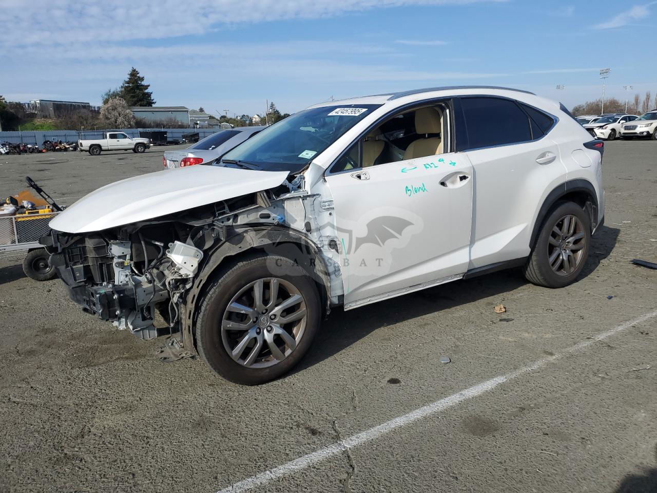 Lexus NX 200T BASE 2.0L  4 2016