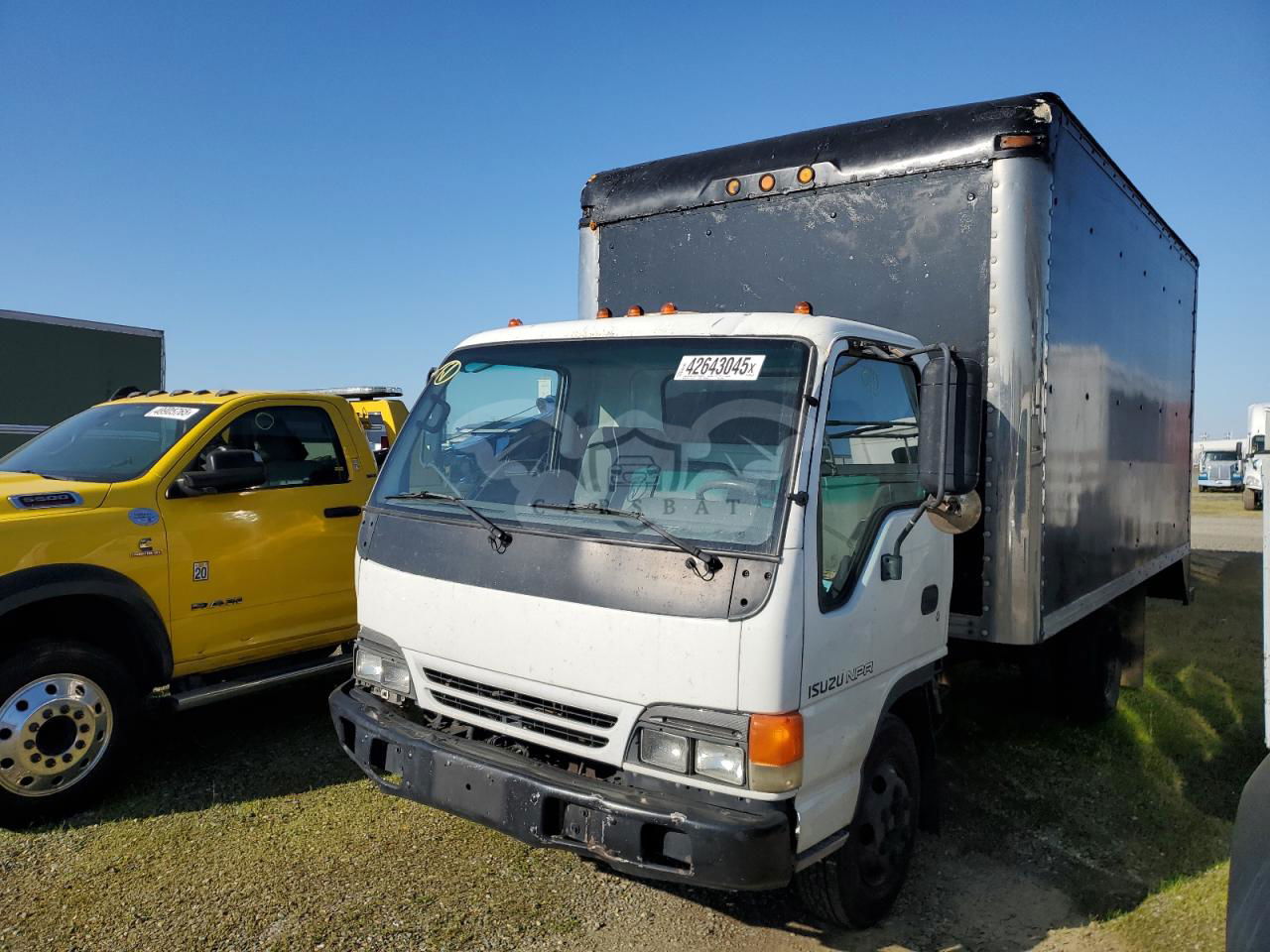 Isuzu NPR 5.7L  8 2000