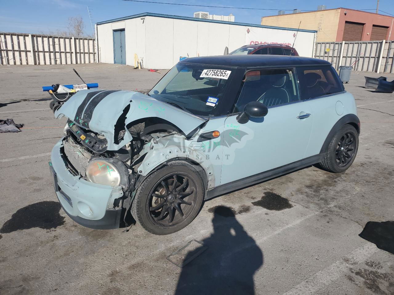 Mini Cooper 1.6L  4 2013