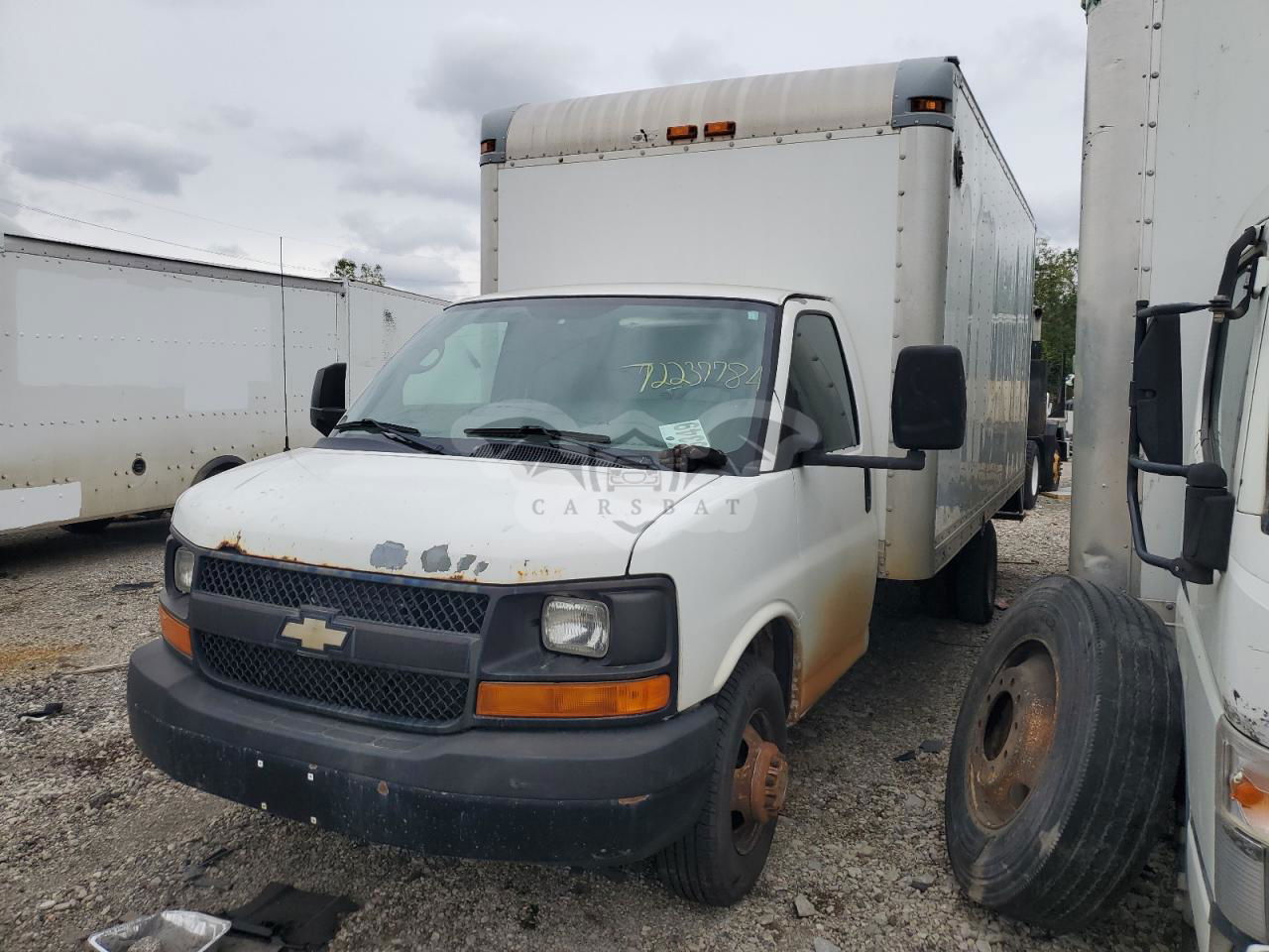 Chevrolet Express 6.0L  8 2011