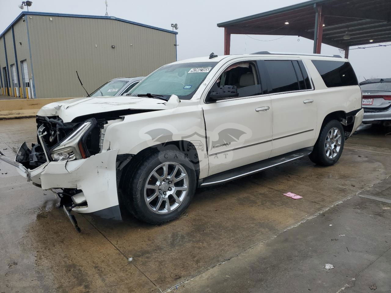 GMC Yukon DENALI 6.2L  8 2015