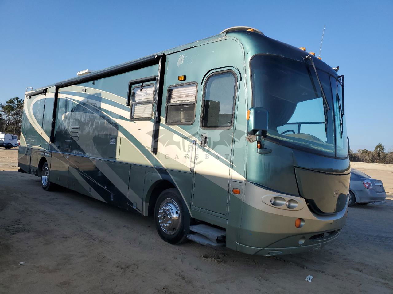 Freightliner X-line X LINE MOTOR HOME 5.9L  6 2005