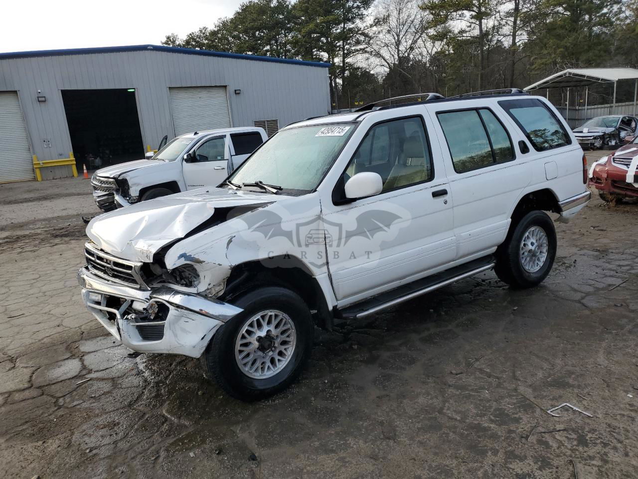 Nissan Pathfinder LE 3.3L  6 1998