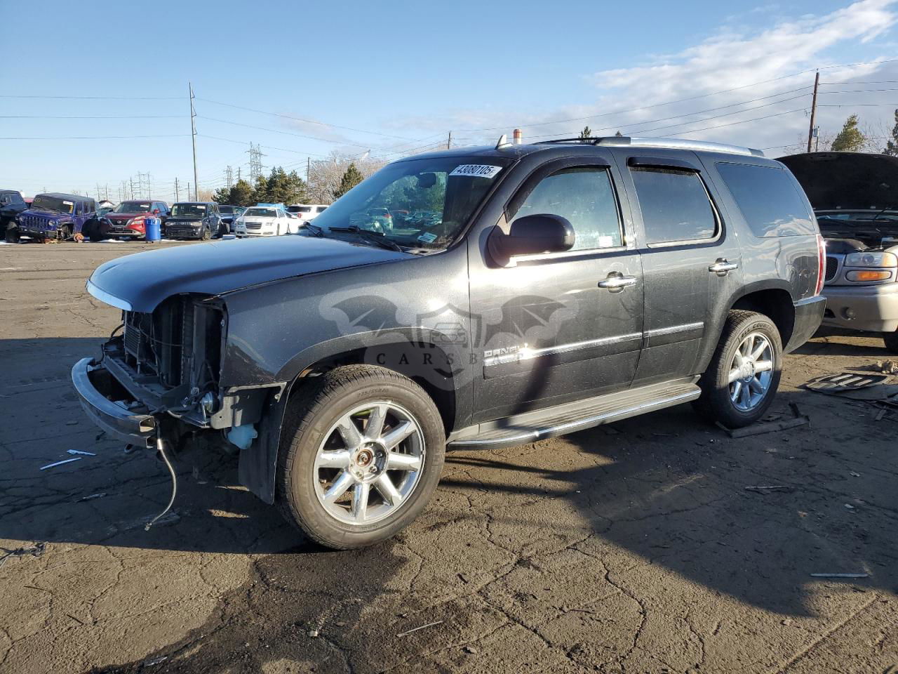 GMC Yukon DENALI 6.2L  8 2012