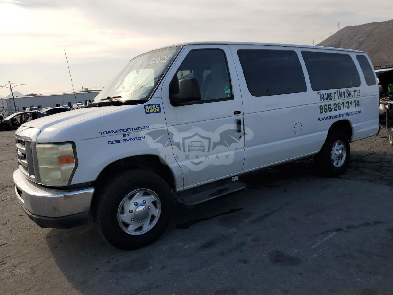 Ford Econoline E350 SUPER DUTY WAGON 5.4L  8 2011