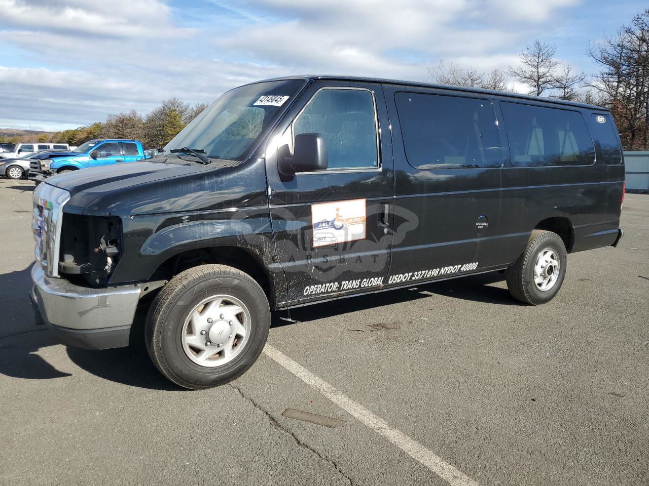 Ford Econoline E350 SUPER DUTY WAGON 5.4L  8 2014