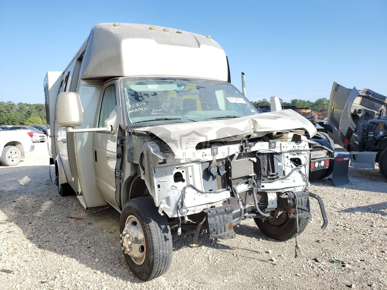 Ford Econoline E350 SUPER DUTY CUTAWAY VAN 6.8L 10 2013