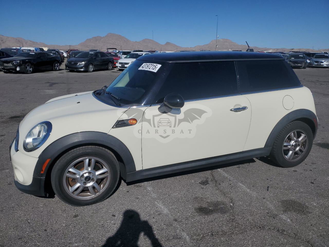 Mini Cooper 1.6L  4 2013