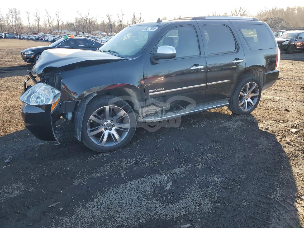 GMC Yukon DENALI 6.2L  8 2013