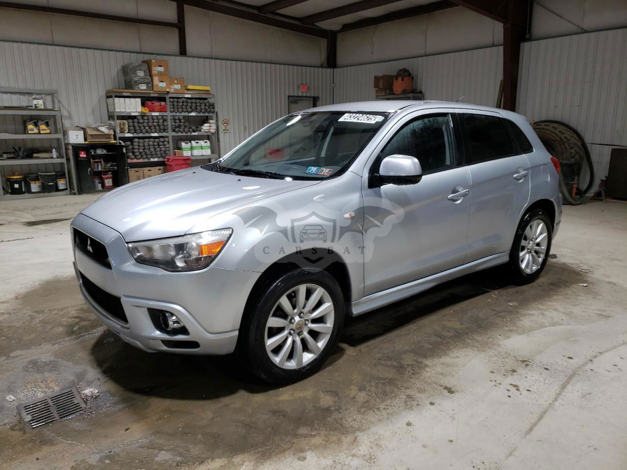 Mitsubishi Outlander SE 2.0L  4 2011