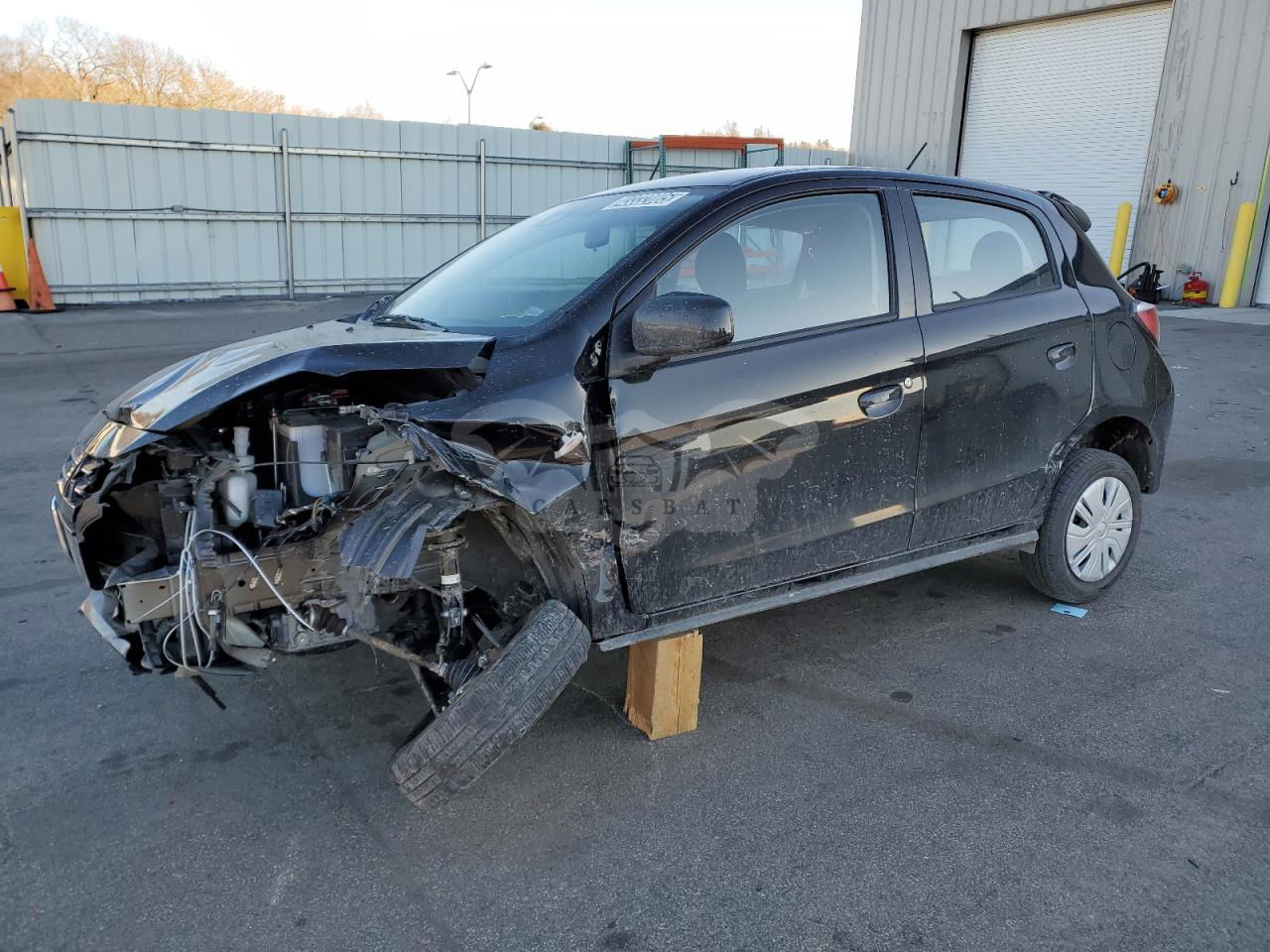 Mitsubishi Mirage ES 1.2L  3 2024