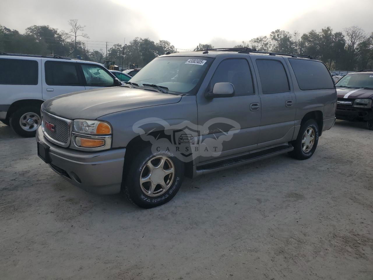 GMC Yukon DENALI 6.0L  8 2005