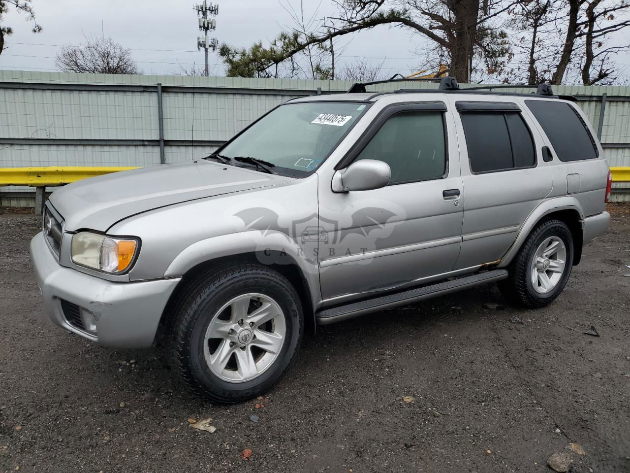 Nissan Pathfinder LE 3.5L  6 2003