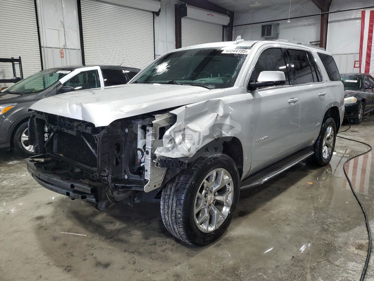 GMC Yukon SLT 5.3L  8 2016