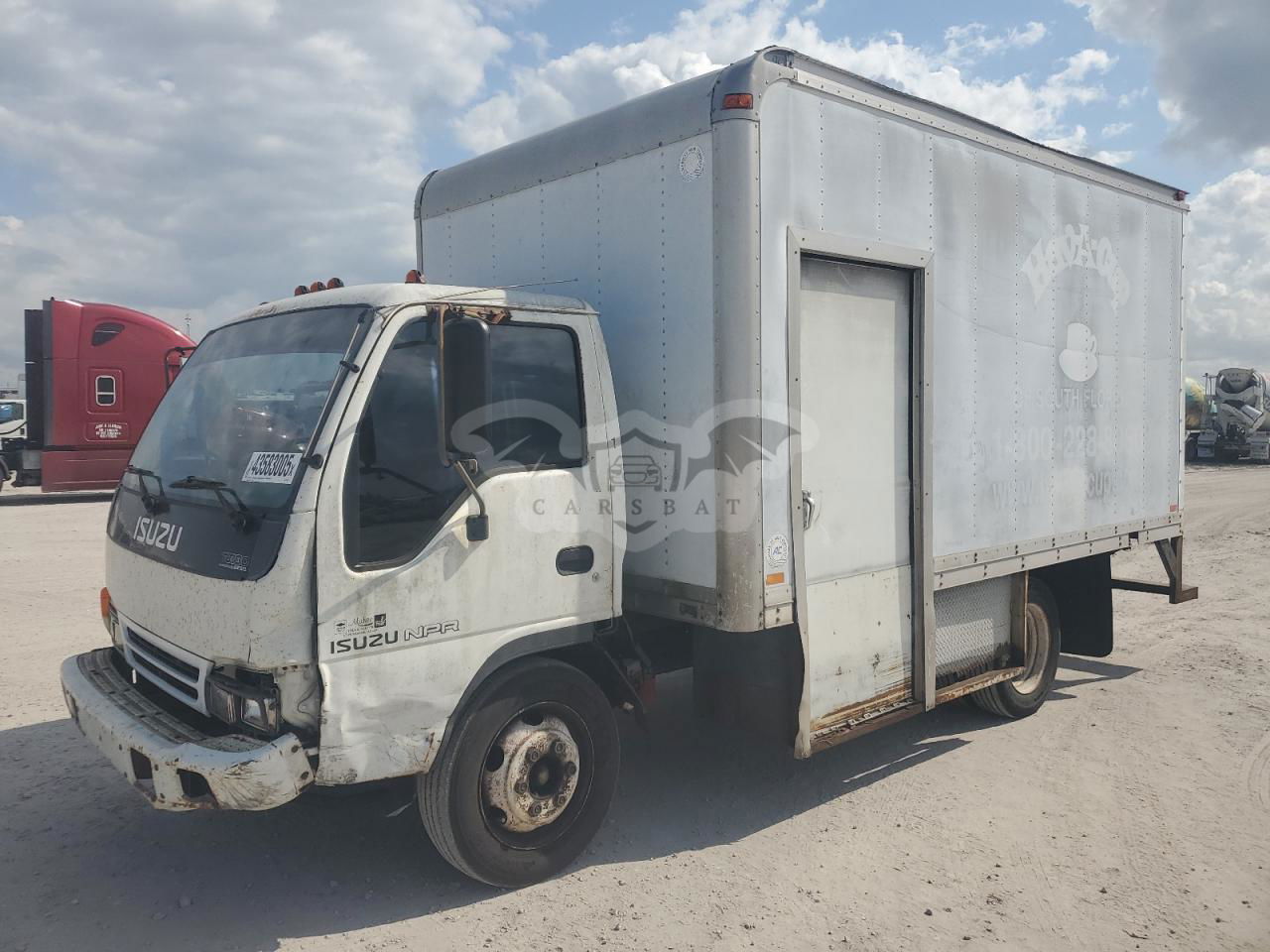 Isuzu NPR 4.8L  4 2002