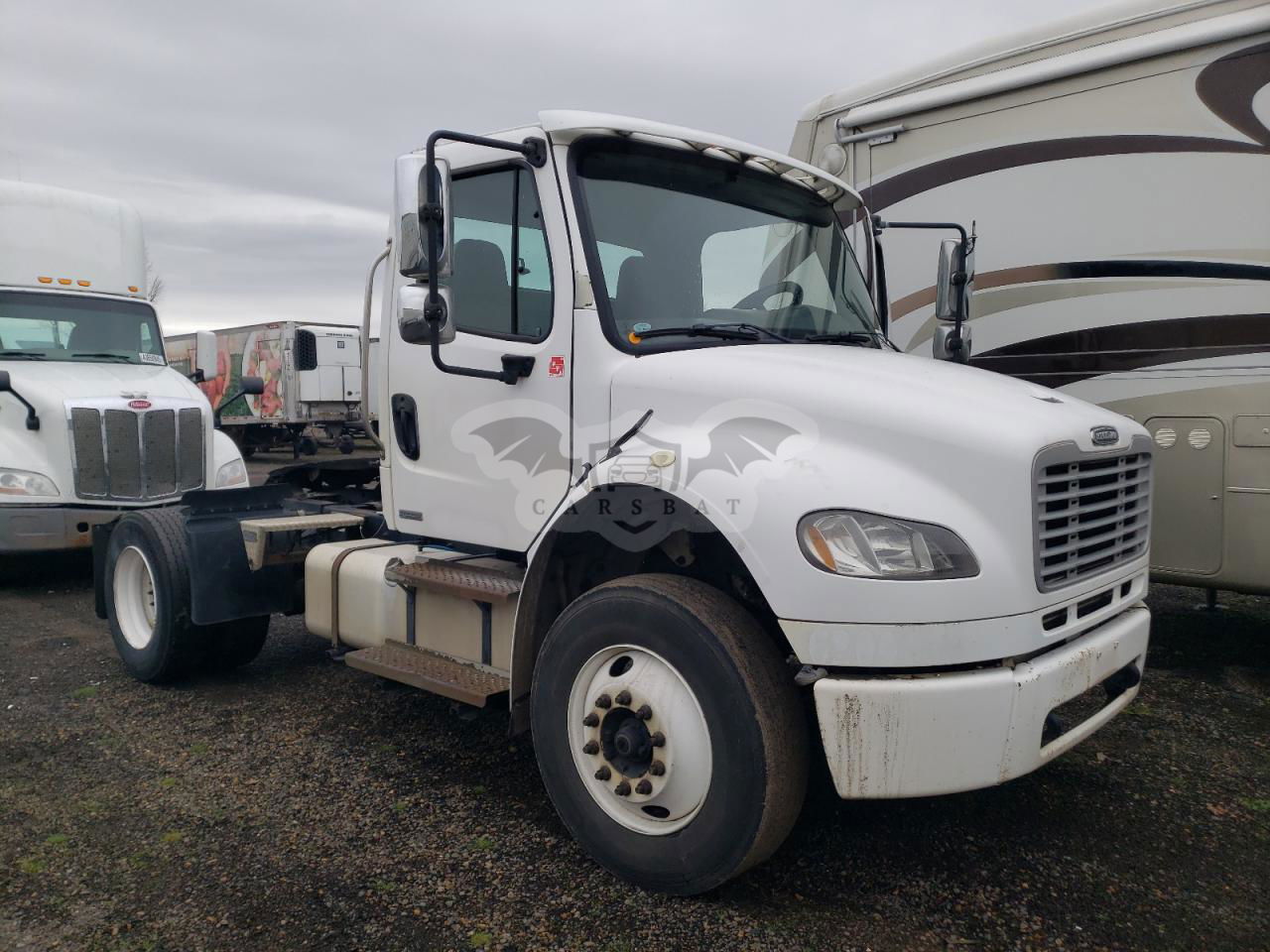 Freightliner Business Class M2 106 MEDIUM DUTY 8.3L  6 2006