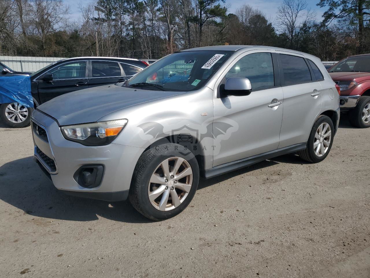 Mitsubishi Outlander ES 2.0L  4 2013