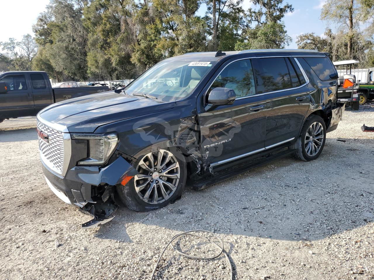 GMC Yukon DENALI 6.2L  8 2021