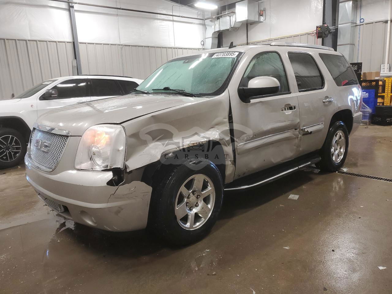 GMC Yukon DENALI 6.2L  8 2008