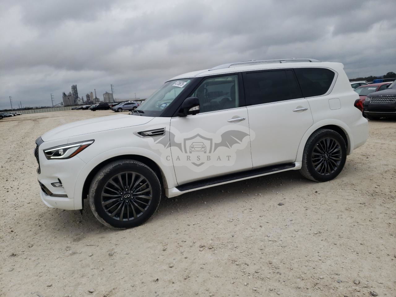 Infiniti QX80 LUXE 5.6L  8 2023