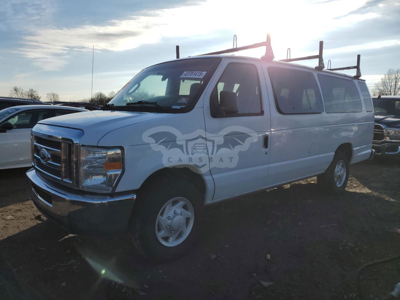Ford Econoline E350 SUPER DUTY WAGON 5.4L  8 2014
