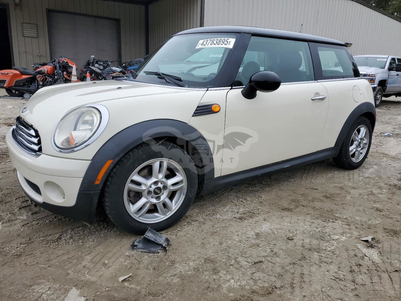 Mini Cooper 1.6L  4 2010