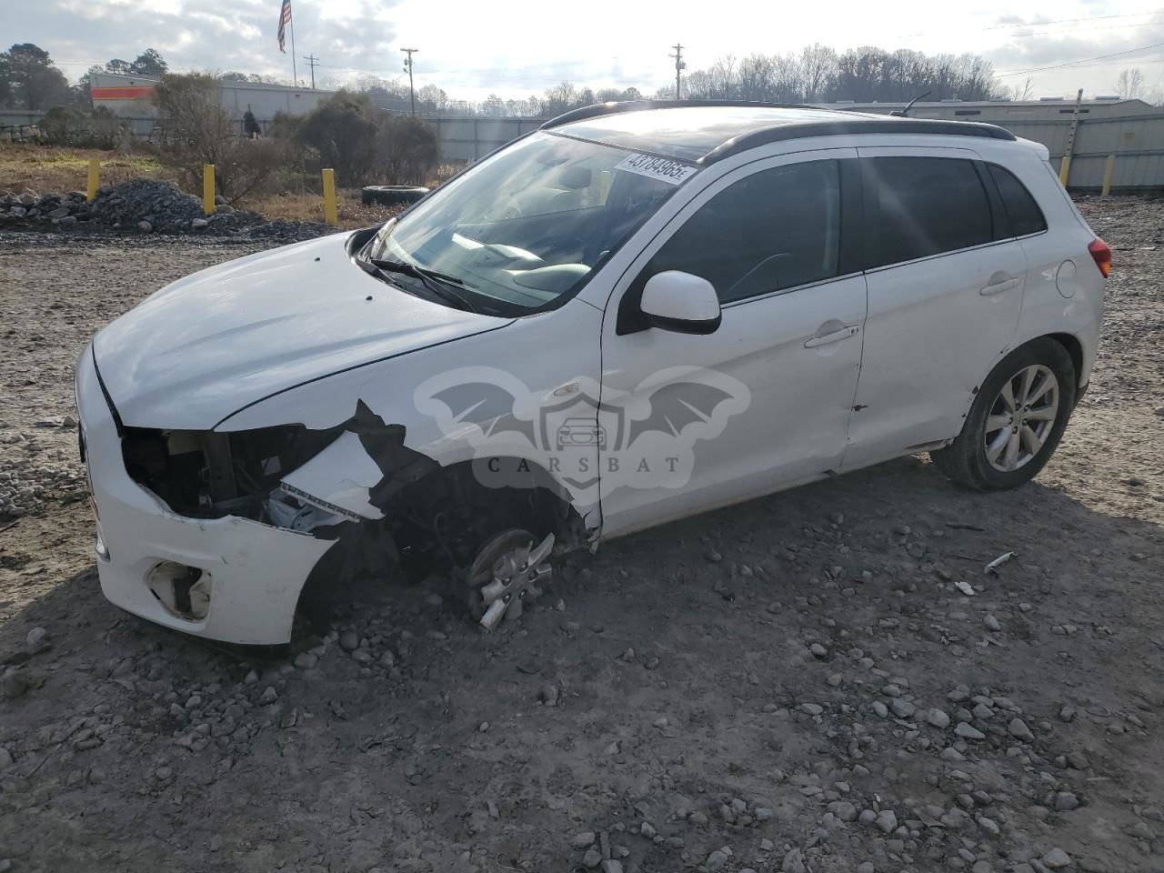 Mitsubishi Outlander SE 2.0L  4 2013