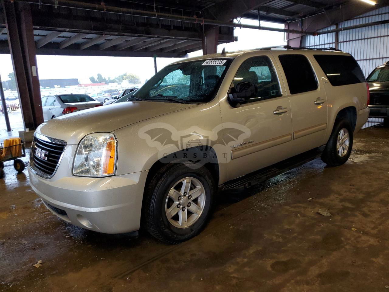 GMC Yukon C1500 SLT 5.3L  8 2013