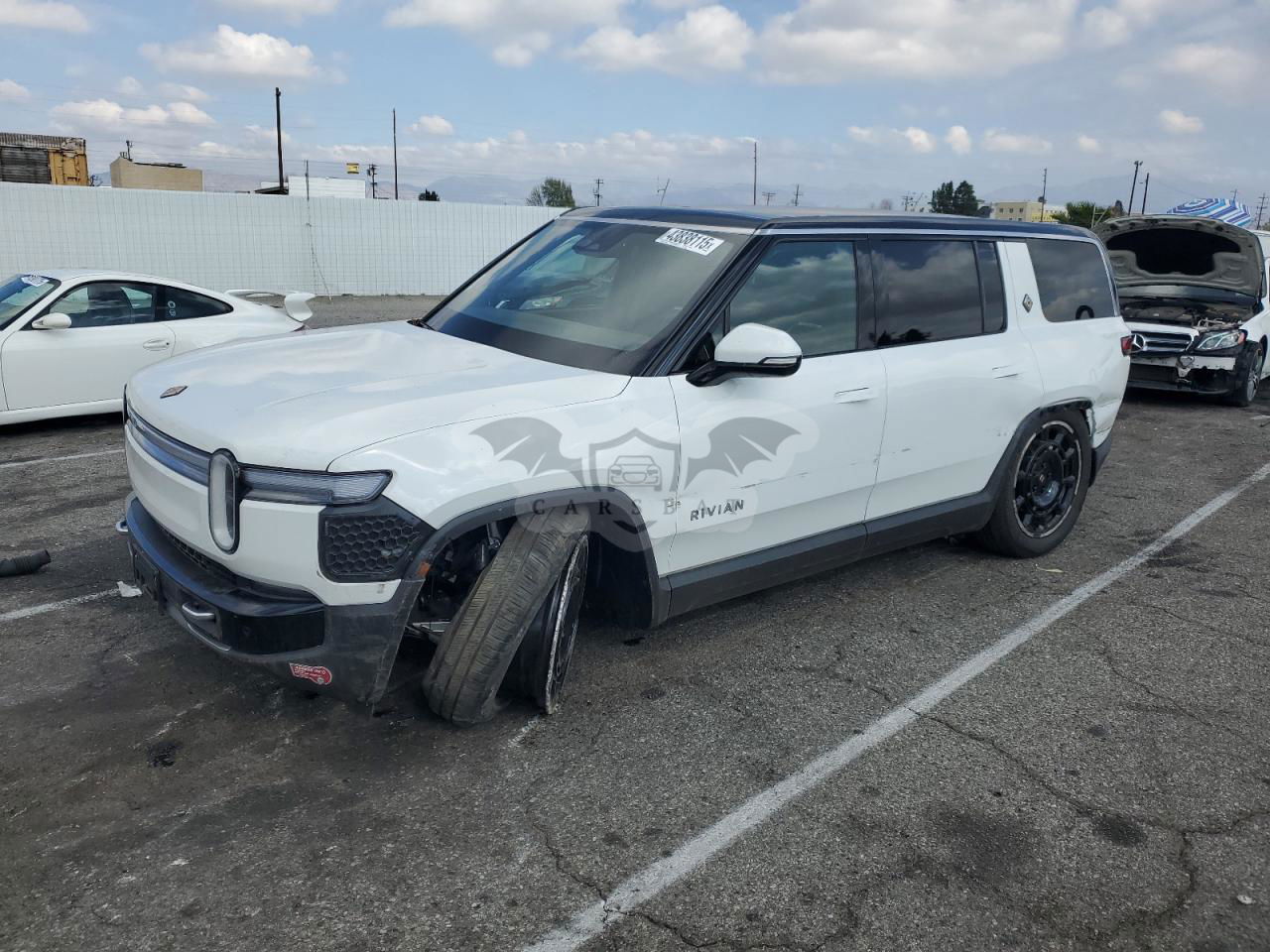 Rivian R1S ADVENTURE 2025