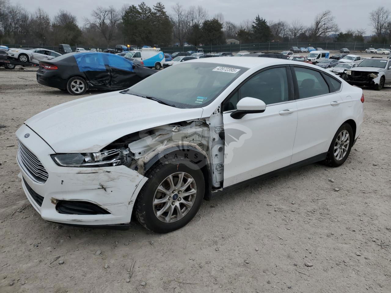 Ford Fusion S 2.5L  4 2015