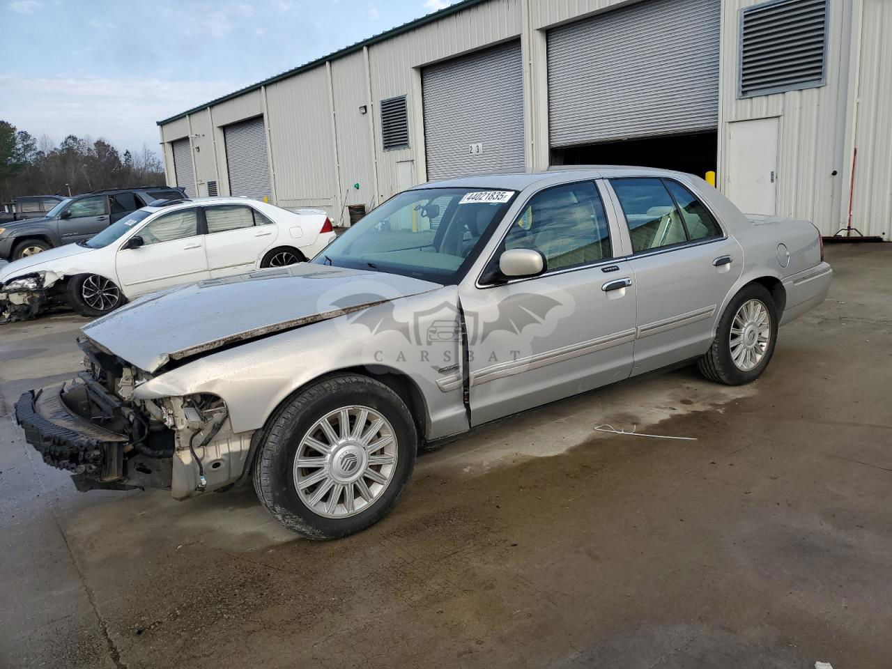 Mercury Grand Marquis LS 4.6L  8 2009