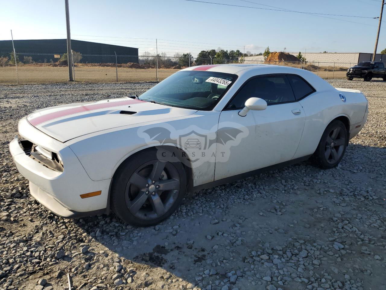 Dodge Challenger SXT 3.6L  6 2014