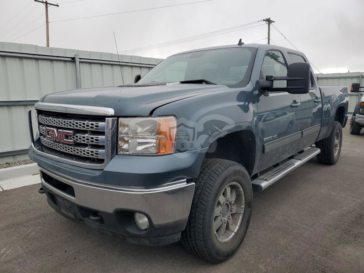 GMC Sierra K2500 SLT 6.6L  8 2011