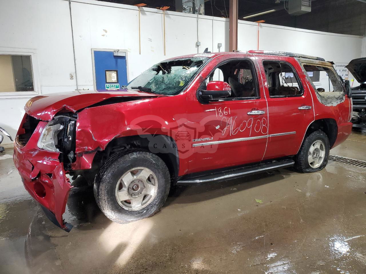 GMC Yukon DENALI 6.2L  8 2014