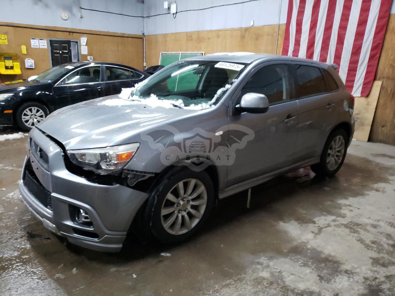 Mitsubishi Outlander SE 2.0L  4 2011