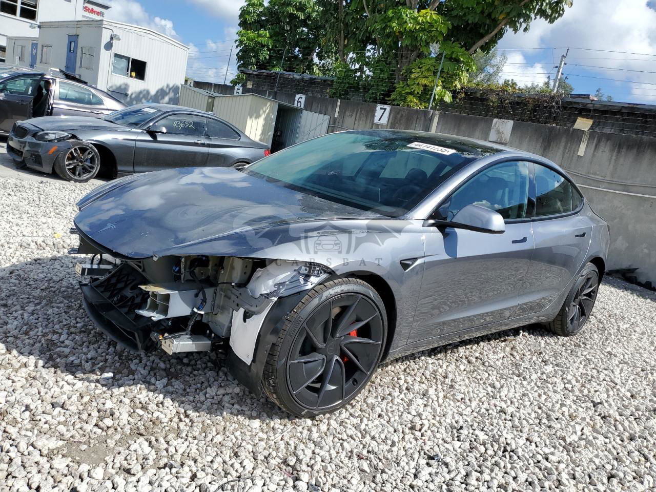 Tesla Model 3 2024