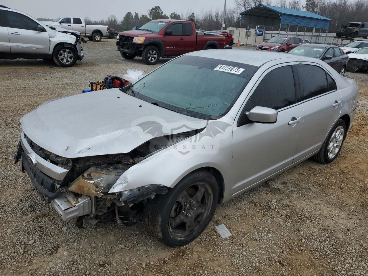Ford Fusion SE 2.5L  4 2011