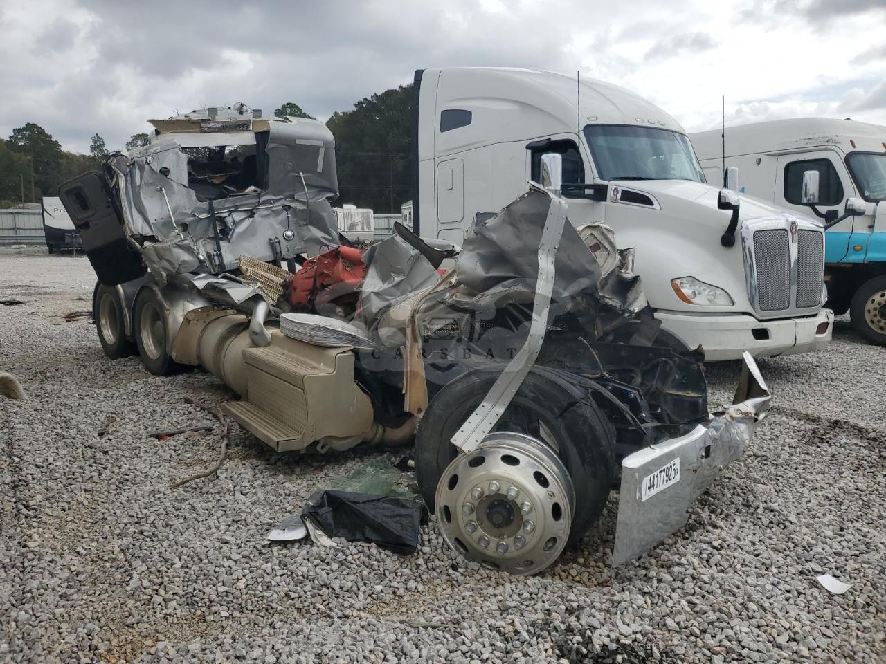 Peterbilt 389/520 15.0L  6 2023