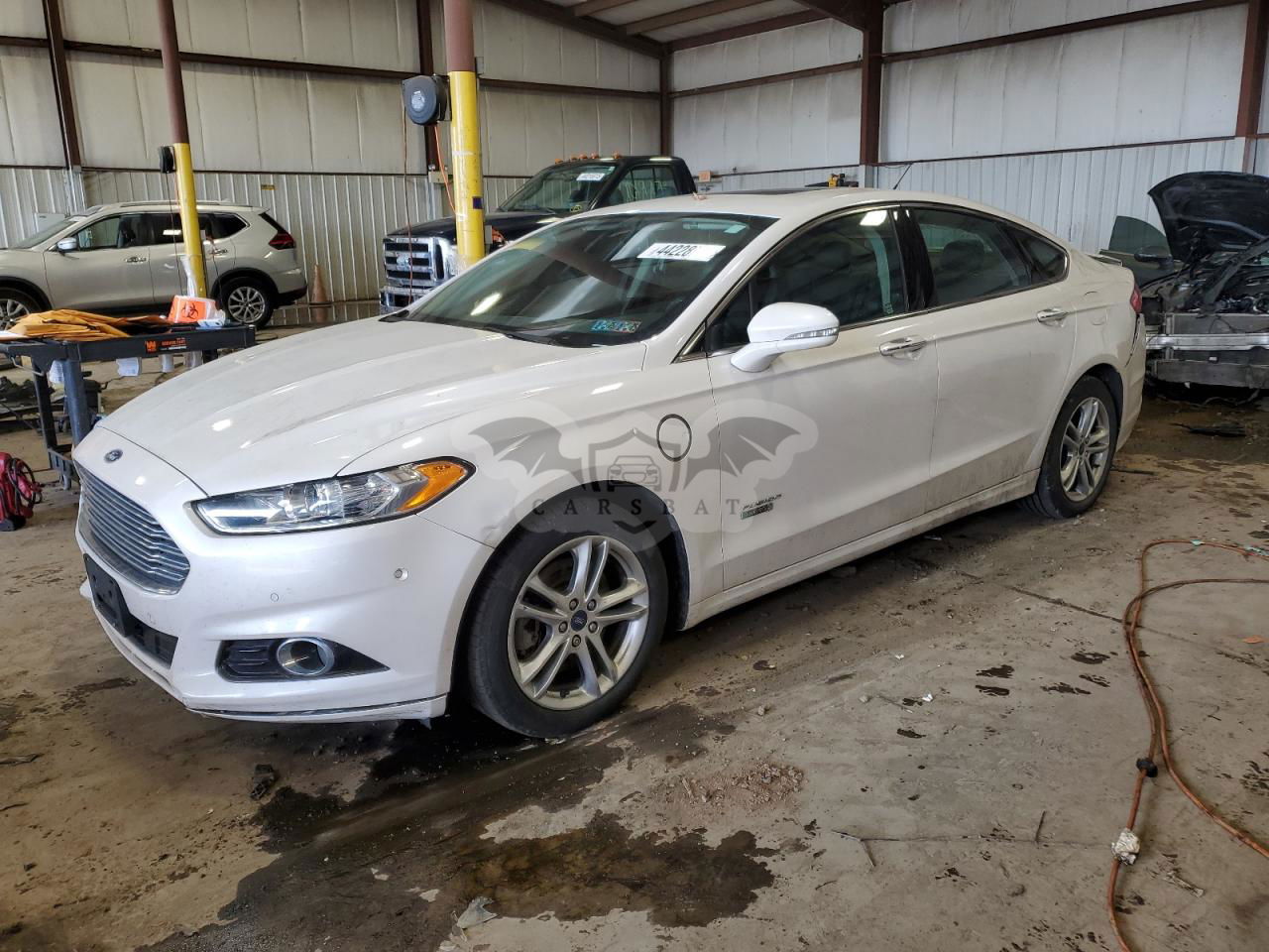 Ford Fusion TITANIUM PHEV 2.0L  4 2016